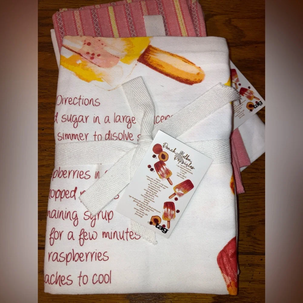 Kitchen Towels Peach Melba Set of 2  - 100 % Cotton NWT